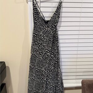 Forever 21 Black and White Maxi Dress